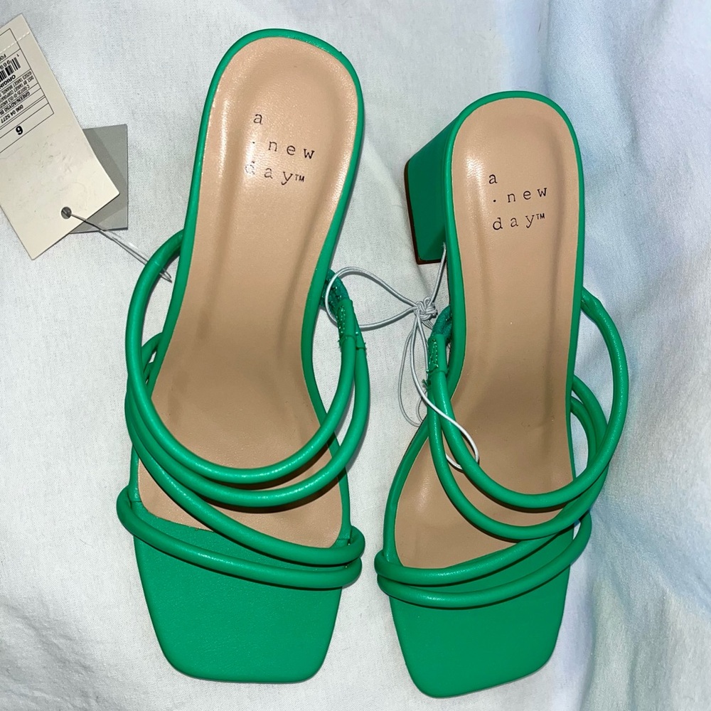 A New Day Women's Mule Block Green Heels | NWT Size 6 - Picture 4 of 9